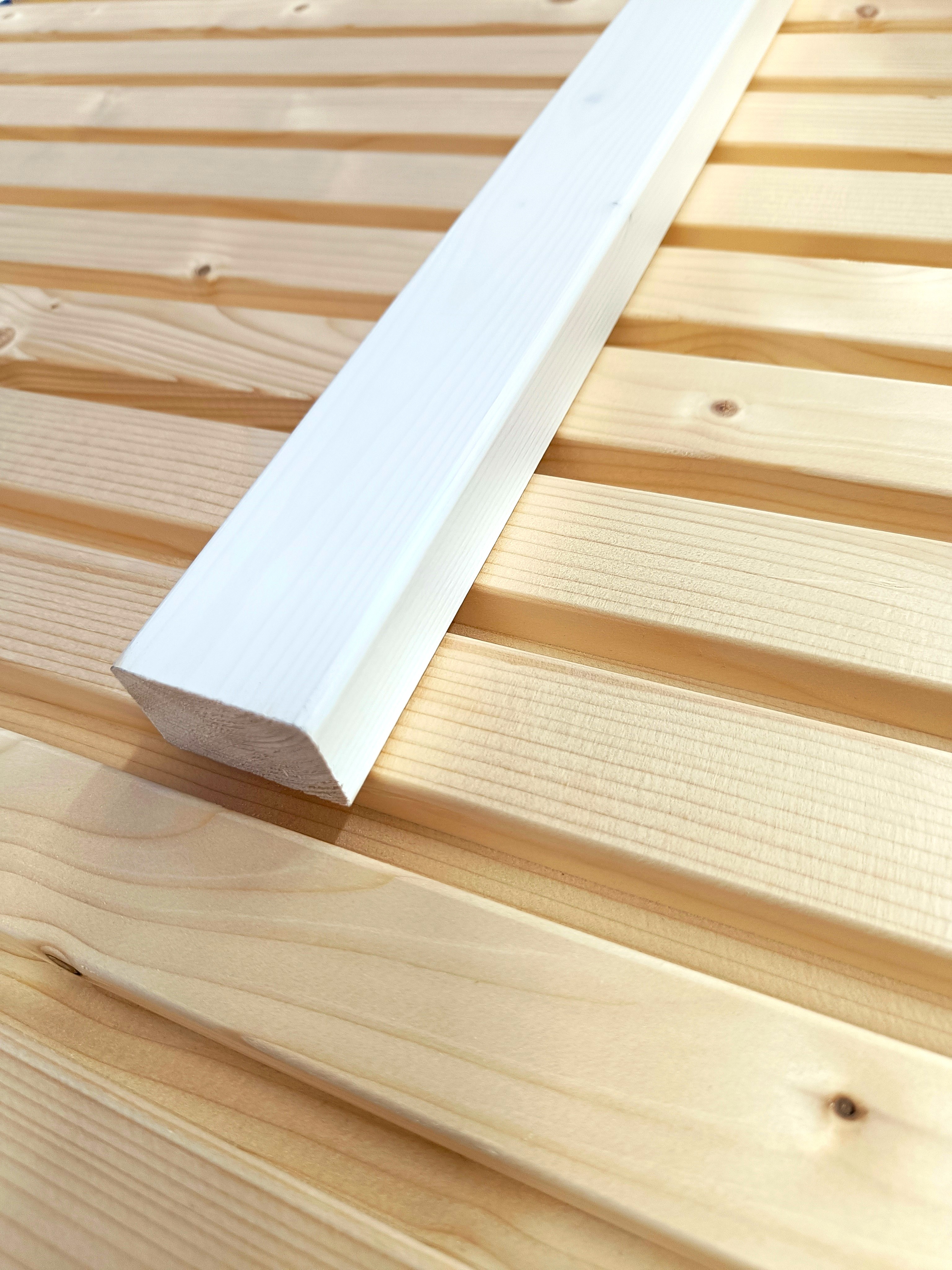 KUUSI 28 x 45 SHP TK VALKOLAKATTU